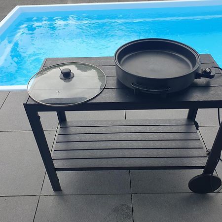 Grosszuegige Unterkunft Mit Terrasse Oberbrechen Ngoại thất bức ảnh