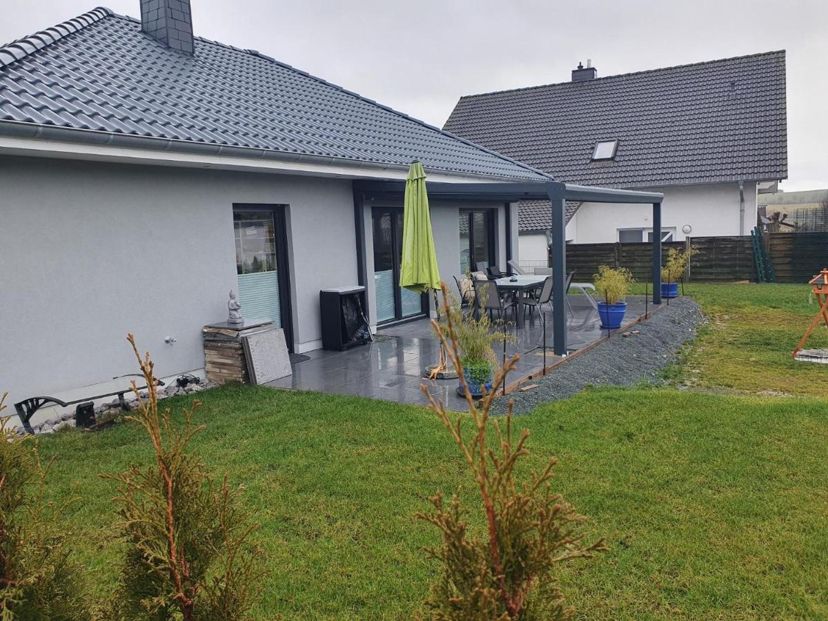 Grosszuegige Unterkunft Mit Terrasse Oberbrechen Ngoại thất bức ảnh