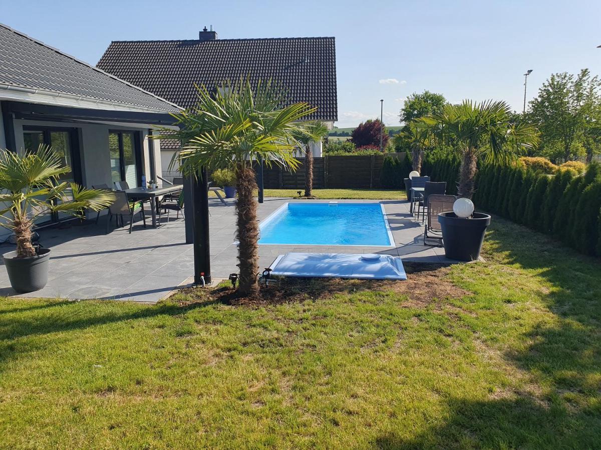 Grosszuegige Unterkunft Mit Terrasse Oberbrechen Ngoại thất bức ảnh