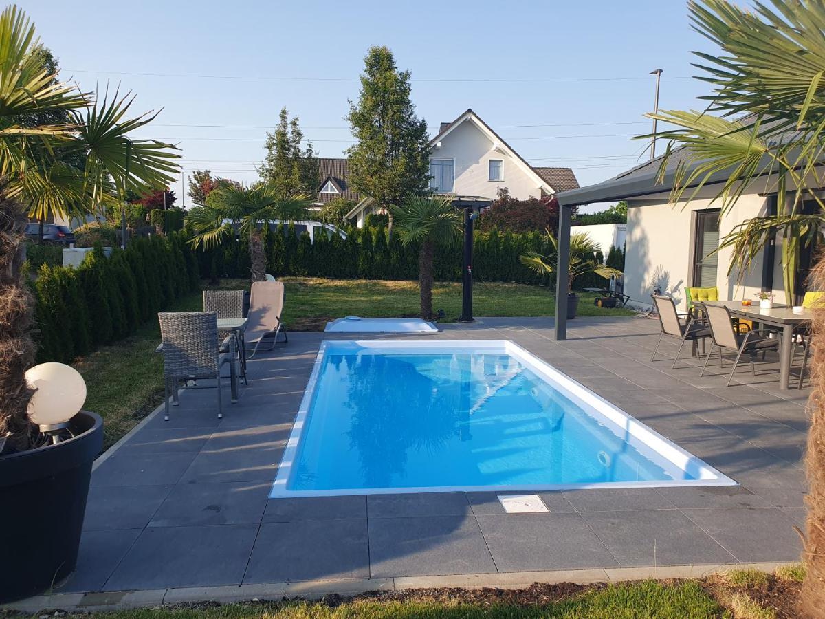 Grosszuegige Unterkunft Mit Terrasse Oberbrechen Ngoại thất bức ảnh